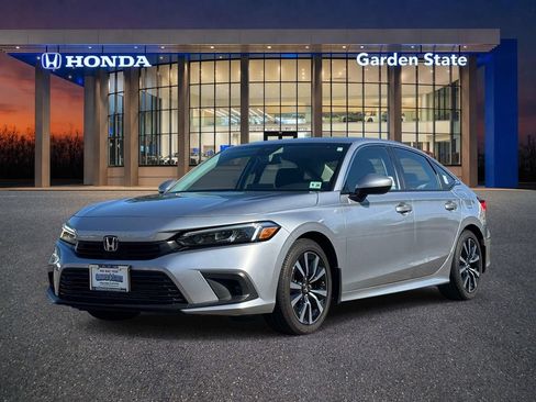 Certified 2024 Honda Civic EX image 1