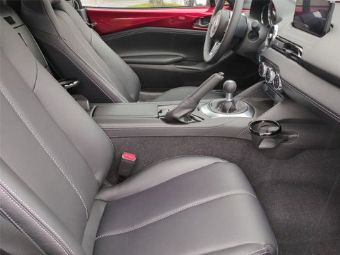 New 2026 MAZDA MX-5 Miata Grand Touring w/ Weather Package RWD image 18