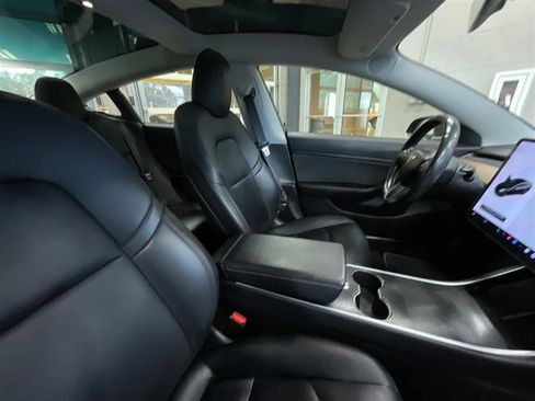 Used 2018 Tesla Model 3 Long Range RWD image 25