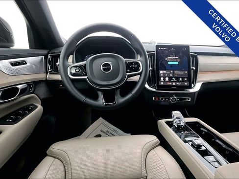 Used 2025 Volvo XC90 T8 Ultra image 7