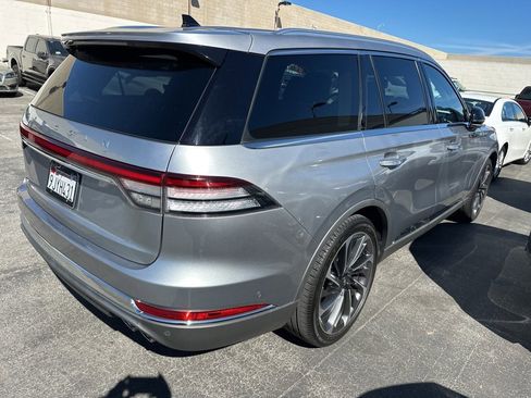 Used 2022 Lincoln Aviator Reserve w/ Equipment Group 201A image 5