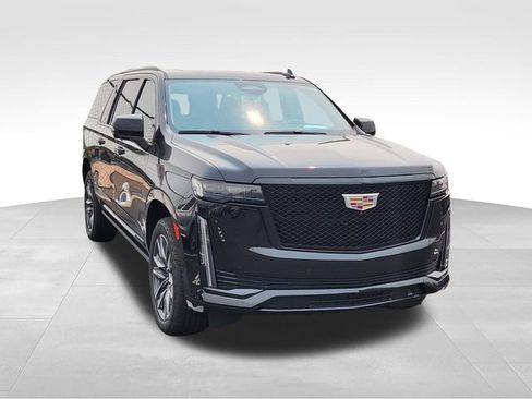 Used 2021 Cadillac Escalade ESV Sport Platinum AWD/4WD image 3