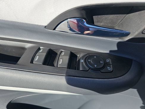 Used 2021 Chevrolet Bolt Premier w/ Infotainment Package image 26