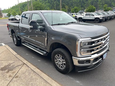 Used 2025 Ford F250 Lariat w/ FX4 Off-Road Package AWD/4WD image 6