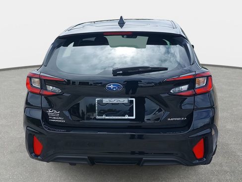 Used 2025 Subaru Impreza 2.0i Sport image 6