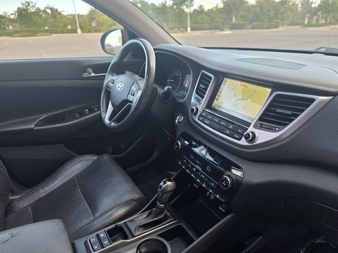 Used 2016 Hyundai Tucson Limited w/ Option Group 03 AWD/4WD image 23