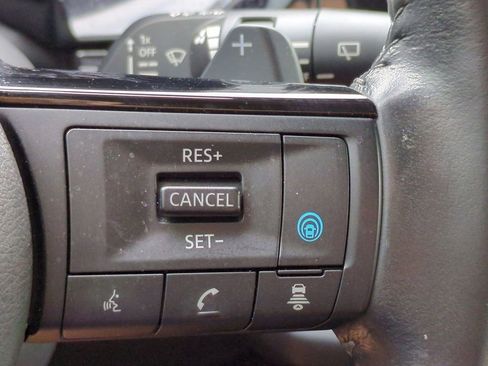 Certified 2022 Nissan Pathfinder SV image 26