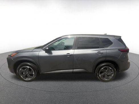 Used 2025 Nissan Rogue SV image 12