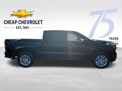 Used 2022 Chevrolet Silverado 1500 Custom AWD/4WD image 6