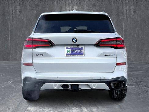 Used 2023 BMW X5 xDrive40i w/ M Sport Package image 5