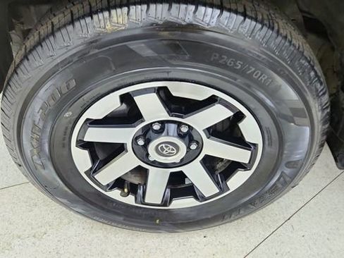 Used 2022 Toyota 4Runner TRD Off-Road image 56
