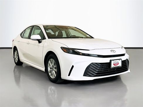 New 2026 Toyota Camry LE image 3