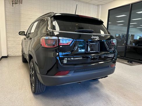 Used 2022 Jeep Compass Limited AWD/4WD image 38