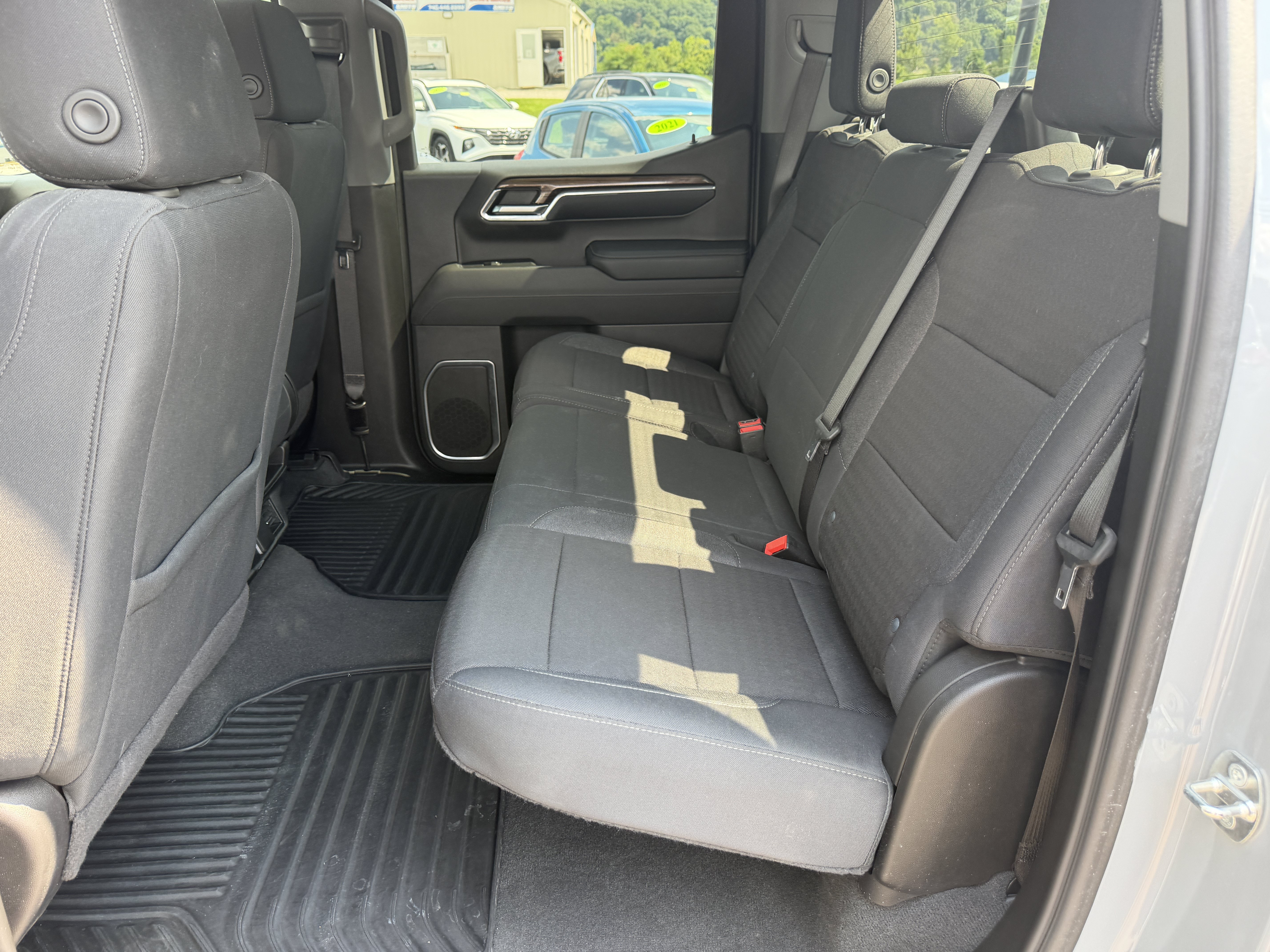 Used 2024 Chevrolet Silverado 1500 LT AWD/4WD image 12