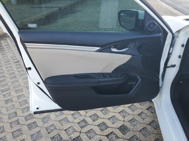 Used 2018 Honda Civic EX image 22