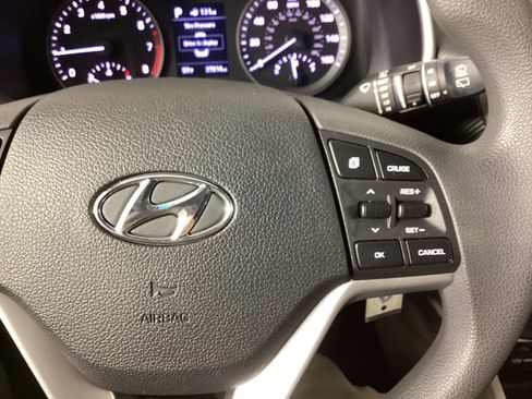 Certified 2021 Hyundai Tucson SE w/ Cargo Package image 25