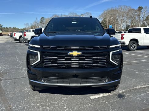 New 2026 Chevrolet Suburban High Country w/ Sun And Tow Package RWD image 3