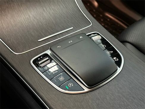 Used 2021 Mercedes-Benz GLC 300 GLC 300 image 17