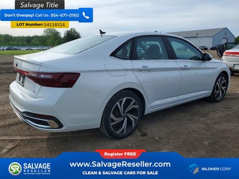 Used 2025 Volkswagen Jetta SEL FWD image 4