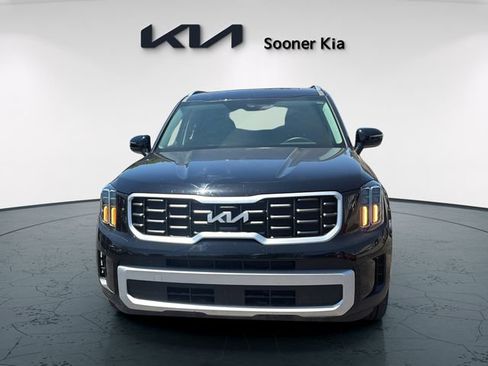 Used 2024 Kia Telluride S w/ S Sunroof Package FWD image 2