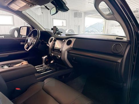 Used 2021 Toyota Tundra SR5 AWD/4WD image 12