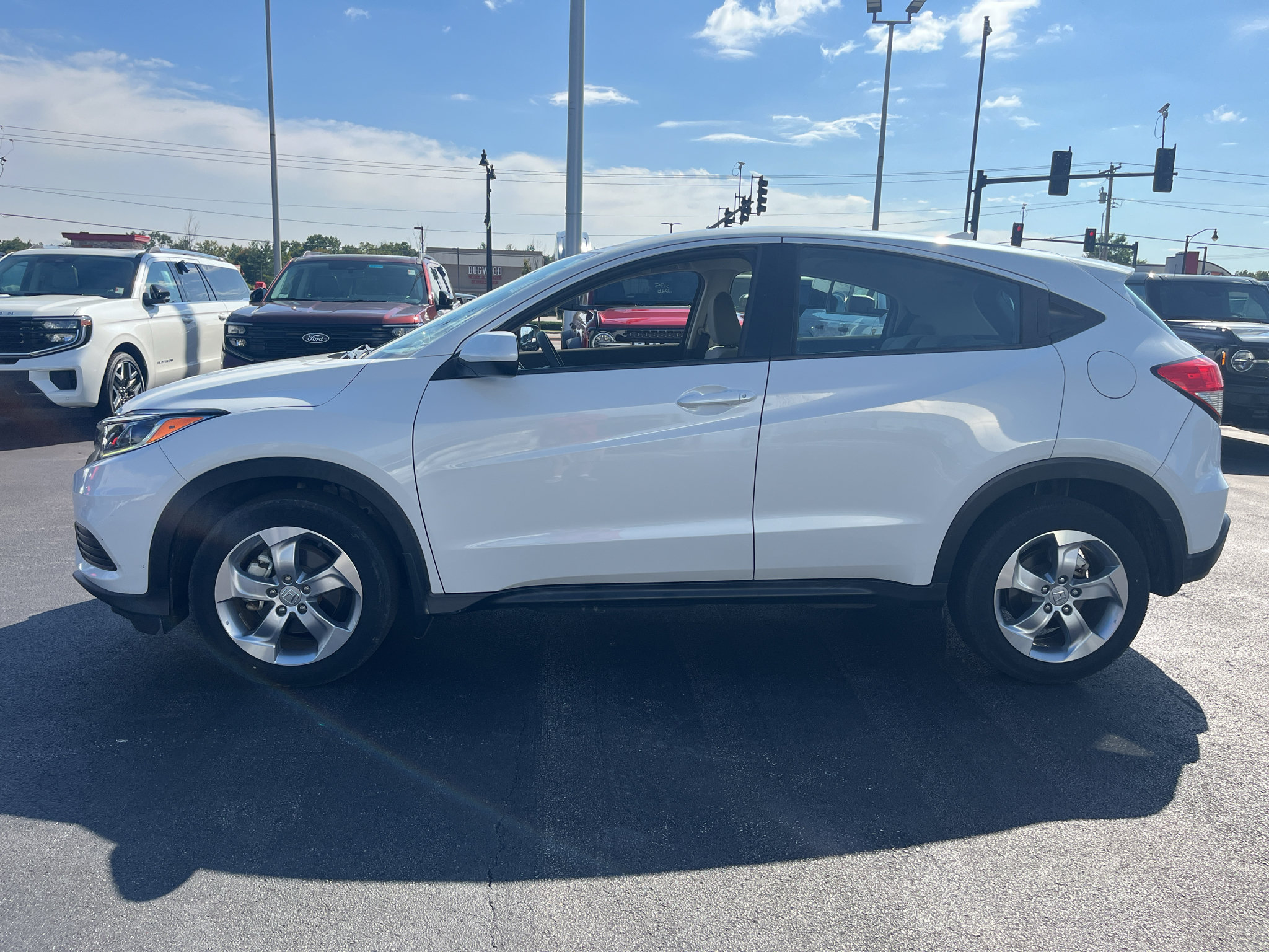 Used 2021 Honda HR-V LX image 5