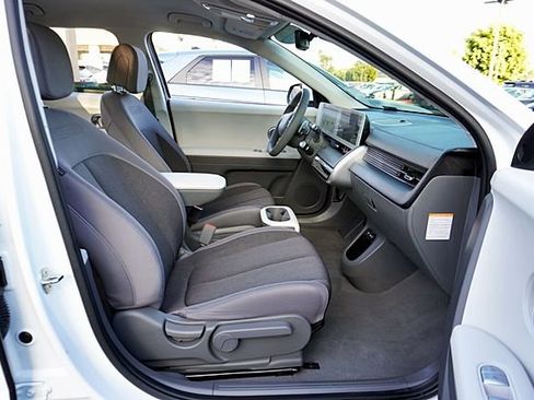 Certified 2024 Hyundai Ioniq 5 SEL image 11