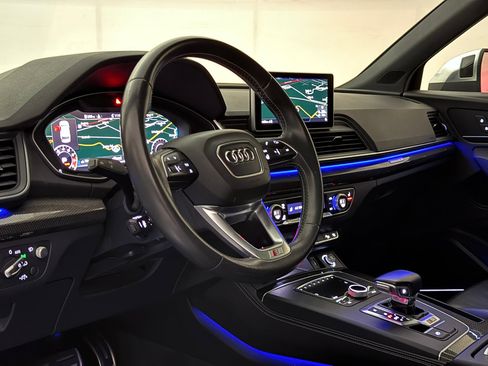 Used 2018 Audi SQ5 Prestige image 22