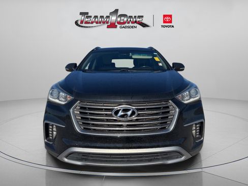 Used 2018 Hyundai Santa Fe SE image 2
