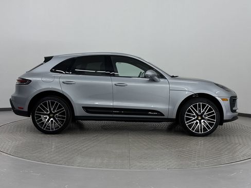 New 2025 Porsche Macan image 8