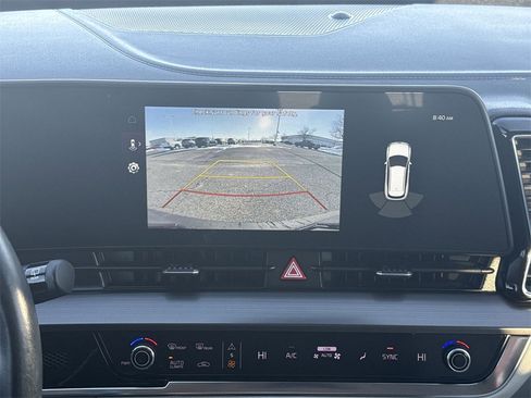 Used 2023 Kia Sportage EX image 23