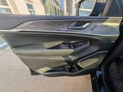 New 2026 Jeep Grand Cherokee Limited image 41