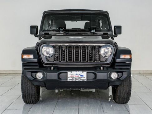 Used 2024 Jeep Wrangler Unlimited Sport image 3