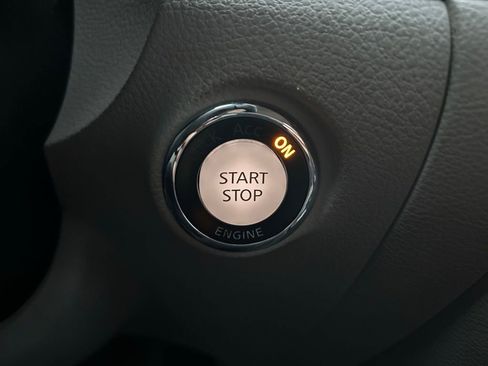 Used 2009 INFINITI M35 w/ Technology Pkg image 28