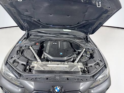 Used 2022 BMW M440i Coupe RWD image 31