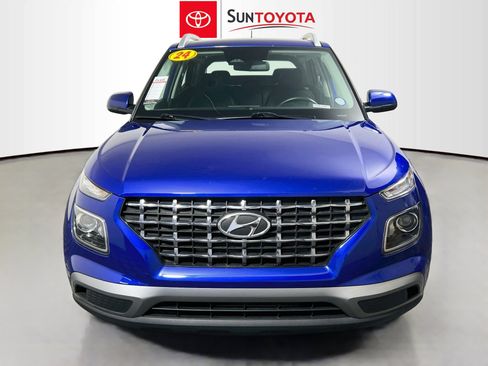 Used 2024 Hyundai Venue SEL FWD image 30