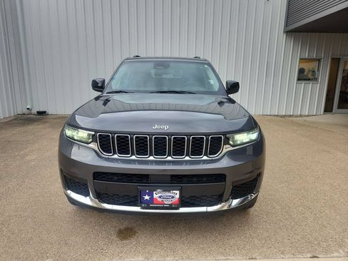 Used 2022 Jeep Grand Cherokee L Laredo w/ Luxury Tech Group I AWD/4WD image 3