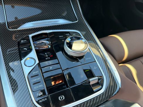 New 2026 BMW X7 M60i AWD/4WD image 28