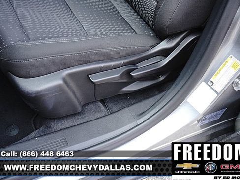 Used 2026 Chevrolet Equinox LT FWD image 31