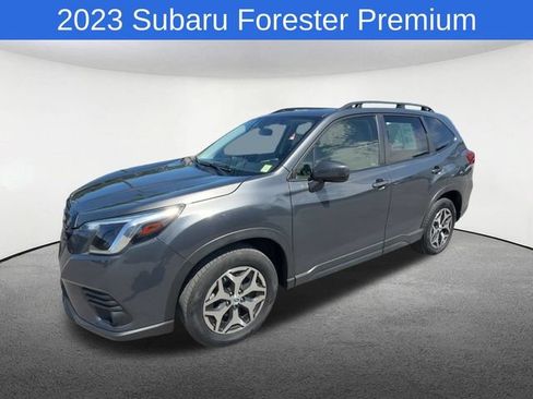 Used 2023 Subaru Forester Premium AWD/4WD image 4