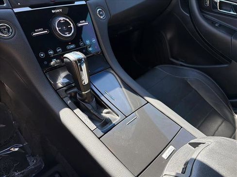 Used 2018 Ford Taurus SHO AWD/4WD image 20
