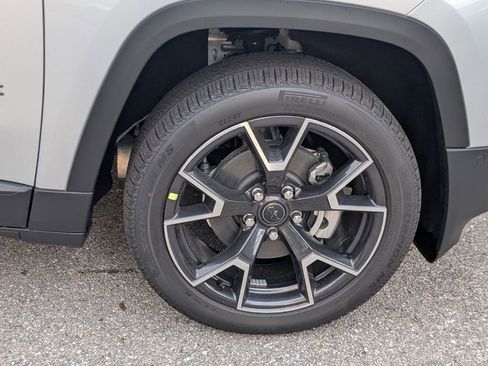 New 2026 Jeep Cherokee Overland image 9