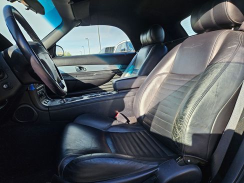 Used 2003 Ford Thunderbird RWD image 17