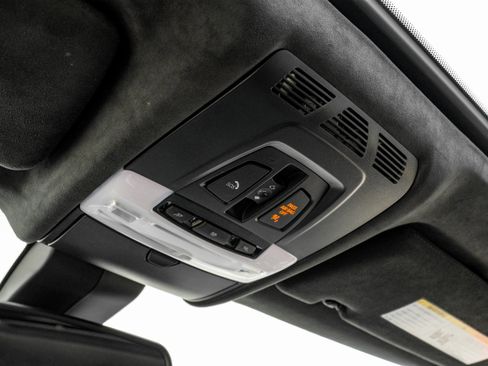 Used 2015 BMW X5 M image 35