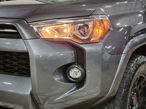 Used 2023 Toyota 4Runner SR5 Premium w/ Moonroof Package AWD/4WD image 14