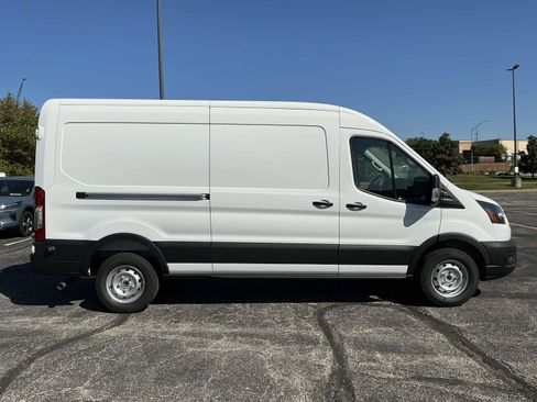New 2025 Ford Transit 250 148 Medium Roof w/ Load Area Protection Package image 7