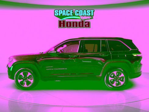 Used 2024 Jeep Grand Cherokee Limited 4xe AWD/4WD image 6