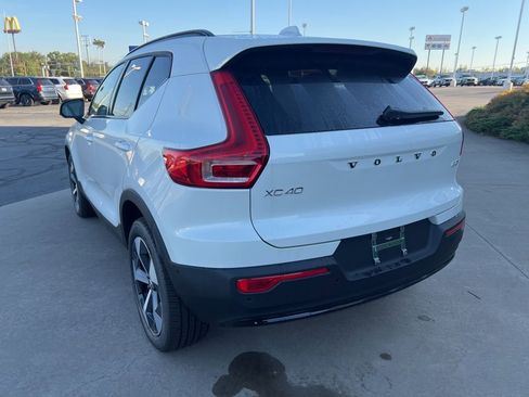 New 2026 Volvo XC40 B5 Plus w/ Protection Package Premier image 4