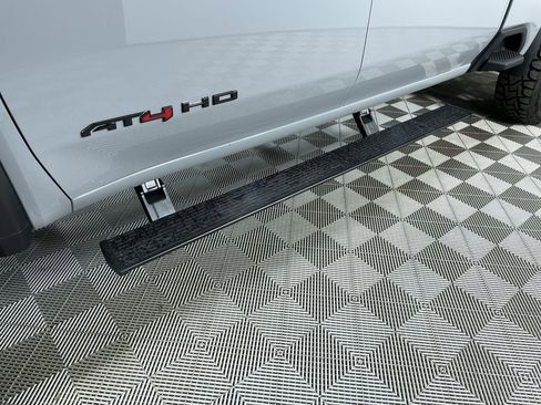 Used 2025 GMC Sierra 2500 AT4 w/ Technology Package image 36