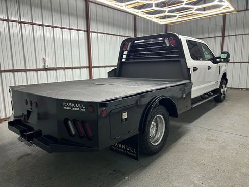 Used 2017 Ford F350 XL w/ Power Equipment Group image 4